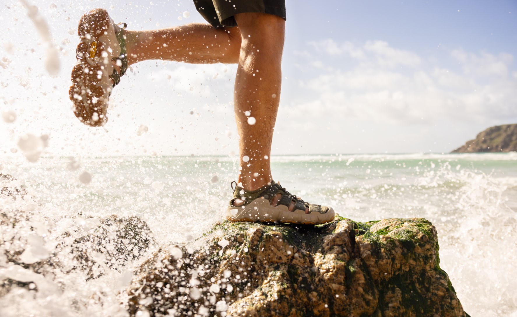 Men's Hyperport H2 Sandal | Tibetan Red/Gold Flame - Image 7